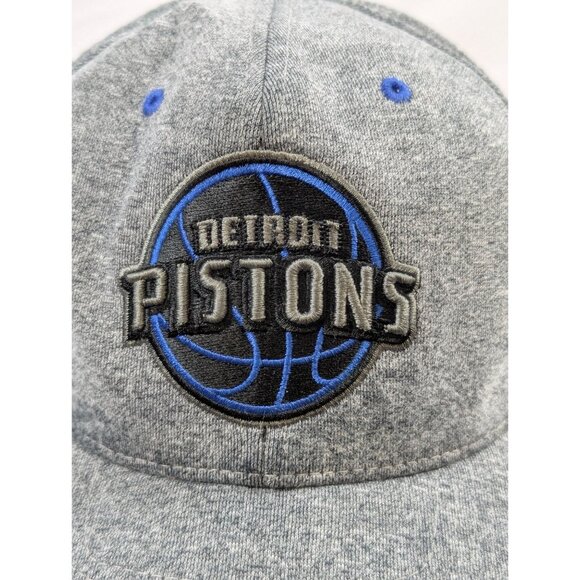 Mitchell & Ness Detroit Pistons NBA Heathered Gray Snapback Cap Adjustable - Picture 3 of 13